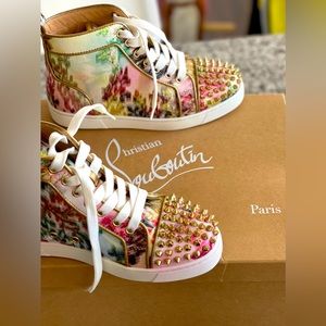 CHRISTIAN LOUBOUTIN LOU SPIKES WOMAN ORLATO FLAT LUREX